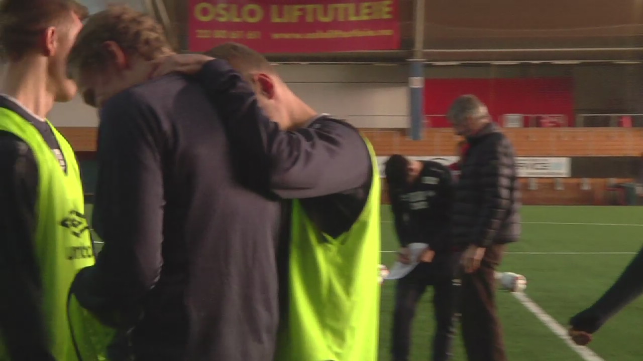 - Høyrefoten er lada den